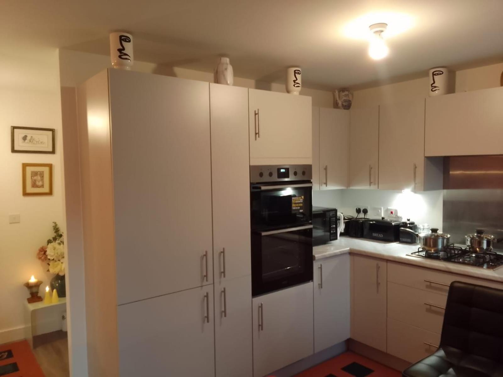 Cosy Stay In Walsall By Ideal Home Bloxwich 외부 사진