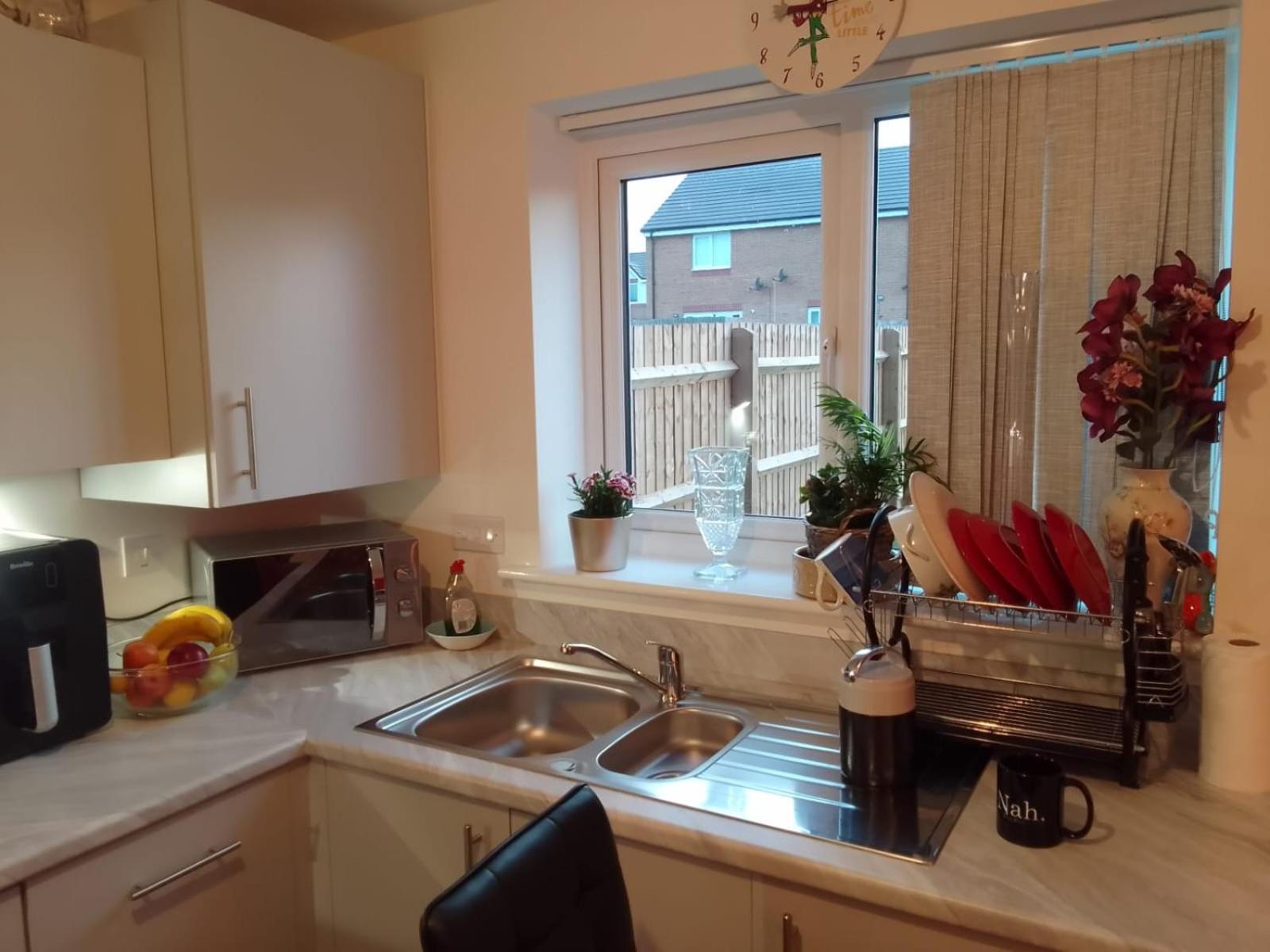Cosy Stay In Walsall By Ideal Home Bloxwich 외부 사진
